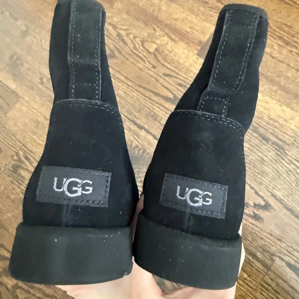 UGG Black Shearling-Lined Short Boot UGG CORY BLACK BOOTS - WOMEN'S Sz  8.5